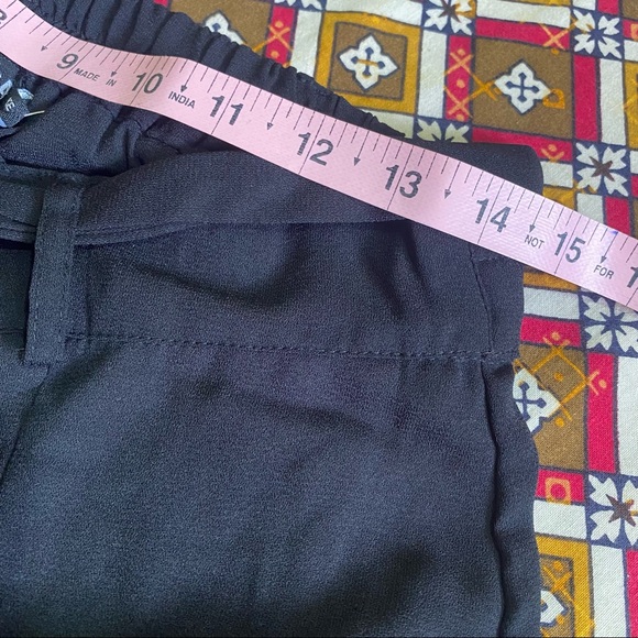 Black Solid Cropped Parallel Trouser for Women, Size-L - Picture 8 of 11